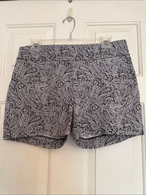 New York & Company Whitney Pull On Stretch Shorts